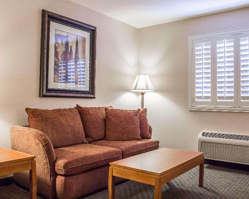 Comfort Inn & Suites Thatcher - Safford image