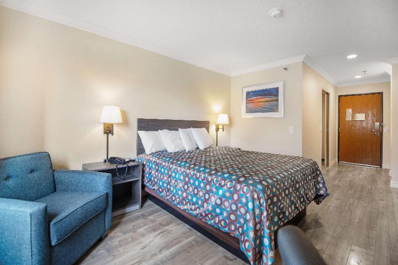 Bed room