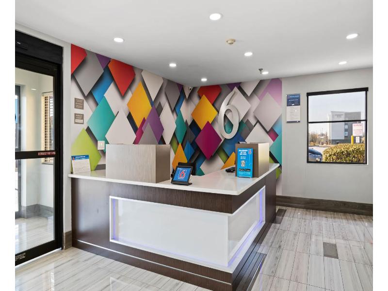 Econo Lodge Prattville Area — view