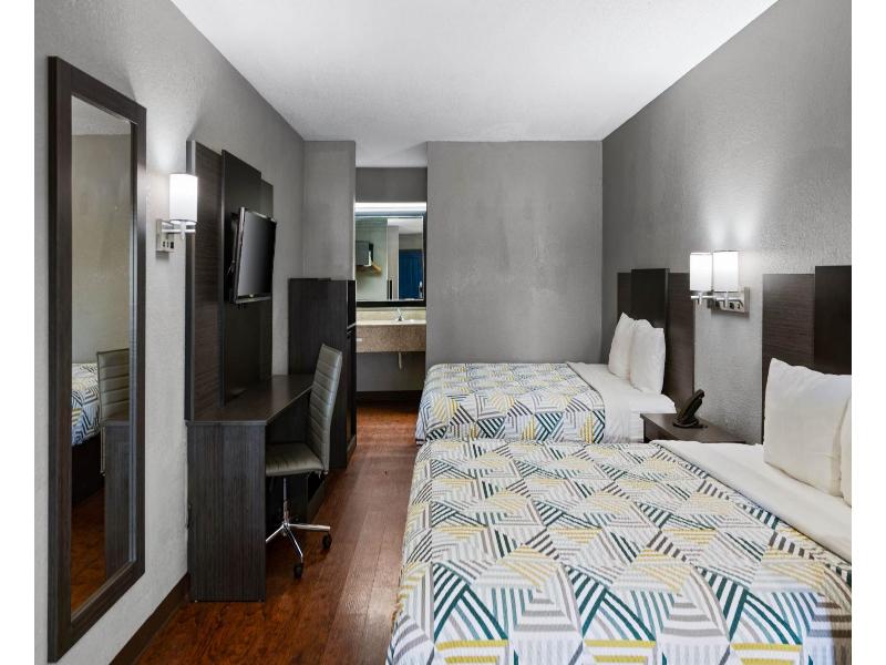 Econo Lodge Prattville Area image