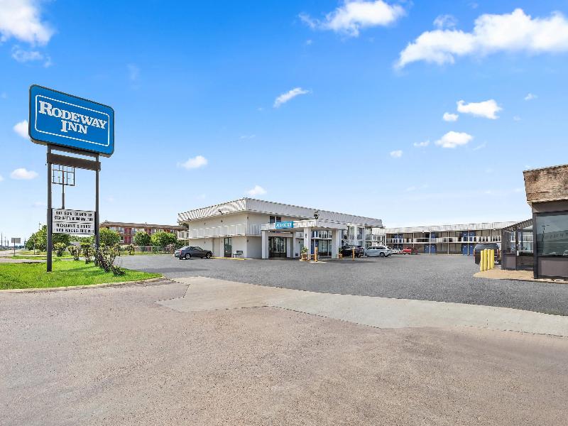 Rodeway Inn image