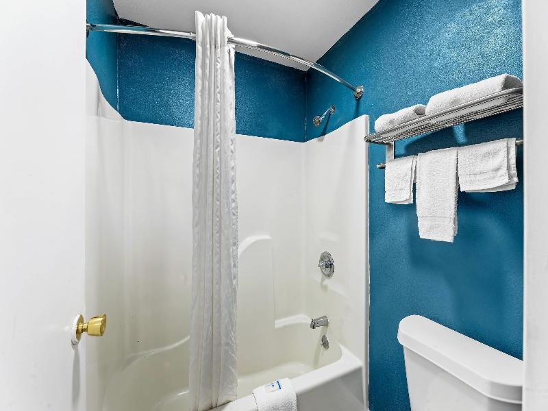 Rodeway Inn image