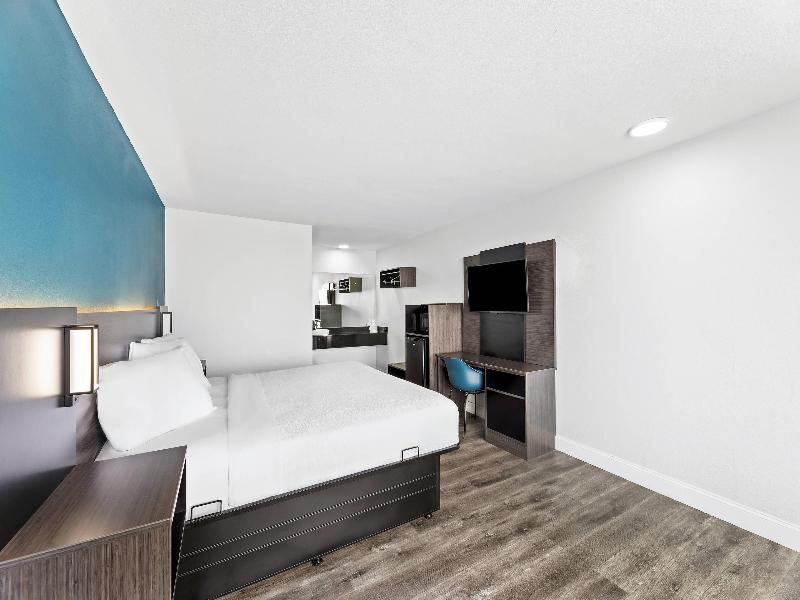 Rodeway Inn image