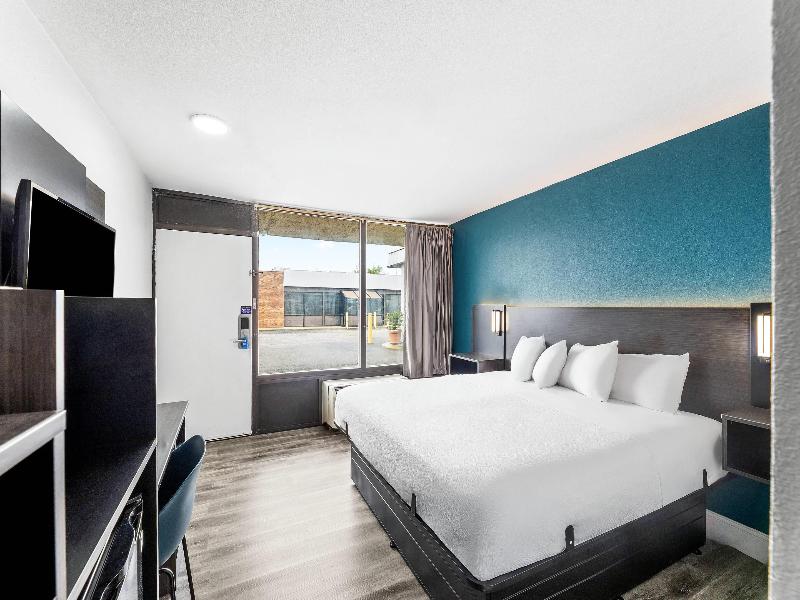 Rodeway Inn image