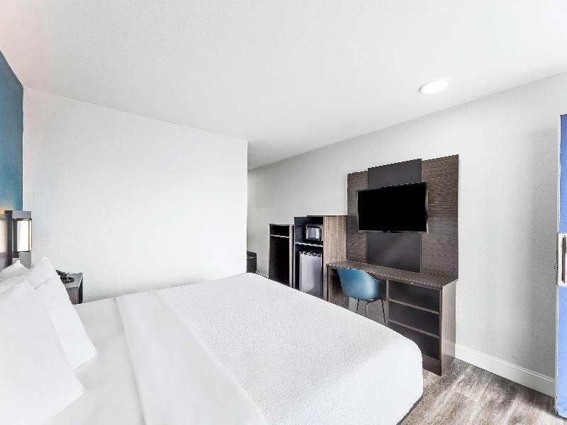 Rodeway Inn image