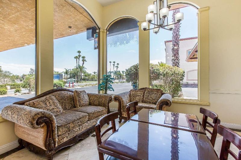 Rodeway Inn & Suites Canyon Lake-Menifee West image