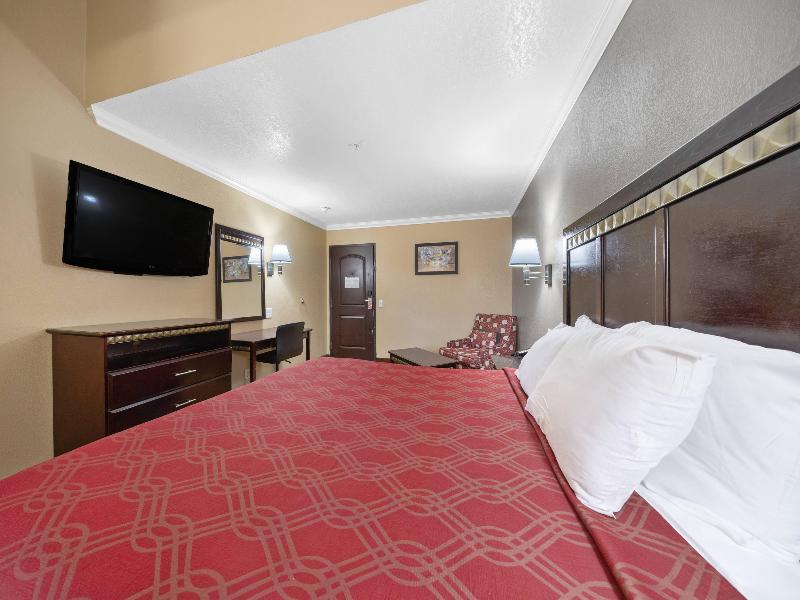 Econo Lodge Inn & Suites Fallbrook Downtown image