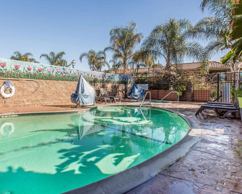 Quality Inn Hemet - San Jacinto image