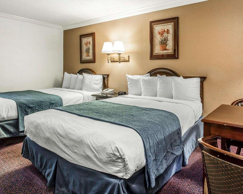 Quality Inn Hemet - San Jacinto image