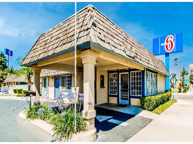 Motel 6 Kingsburg, CA GA