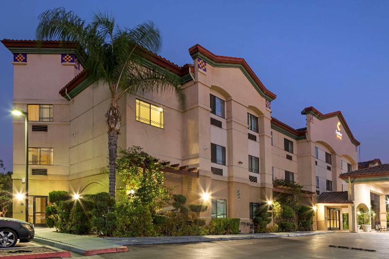 Citrus Suites Redlands Loma Linda Hotel image