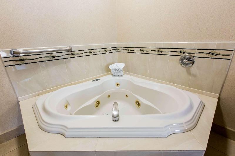 Citrus Suites Redlands Loma Linda Hotel image