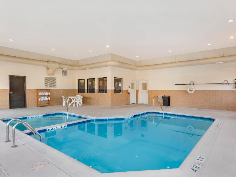 Comfort Inn & Suites Rifle image