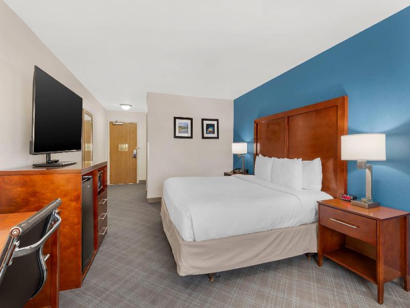 Comfort Inn & Suites Rifle image