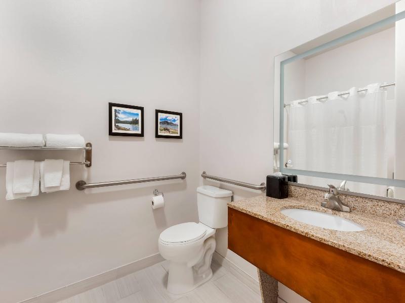 Comfort Inn & Suites Rifle image