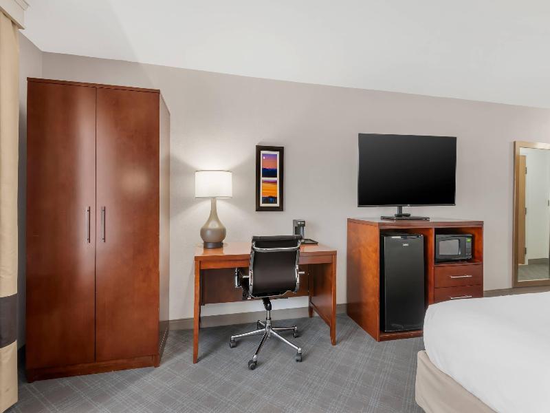 Comfort Inn & Suites Rifle image