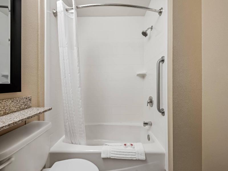 Comfort Inn & Suites Salinas image