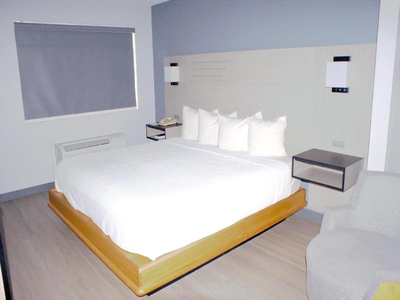 Rodeway Inn image