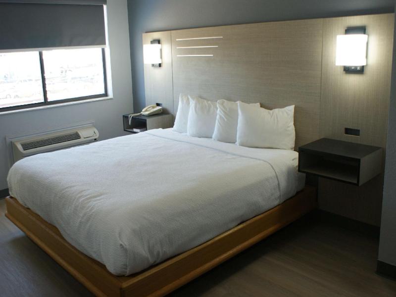 Rodeway Inn image