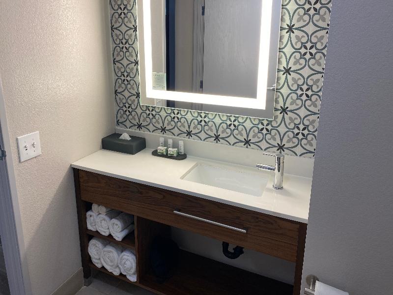 La Quinta Inn & Suites by Wyndham Safford image