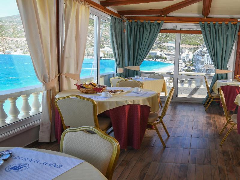 Mantas Seaside image