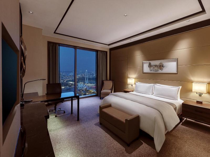 The Westin Singapore image