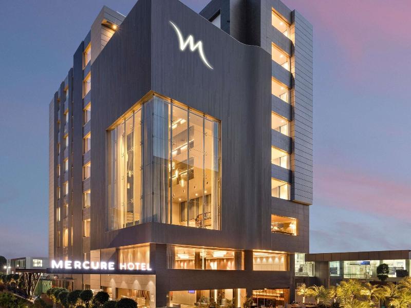 KLG Starlite A Business Hotel image
