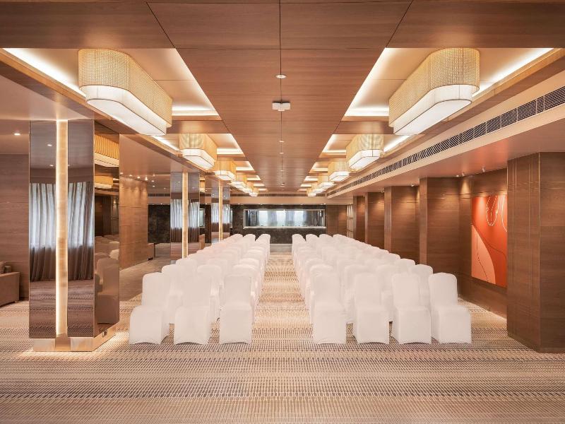 KLG Starlite A Business Hotel image