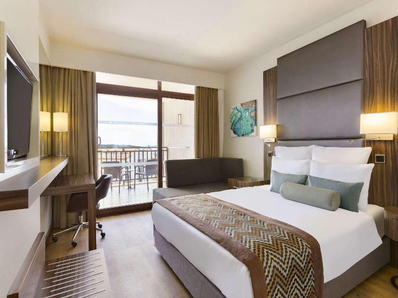 Ramada Resort By Wyndham Akbuk image