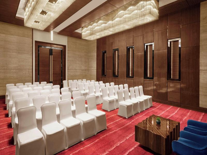 JW Marriott Hotel New Delhi Aerocity image