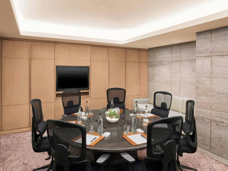 JW Marriott Hotel New Delhi Aerocity image