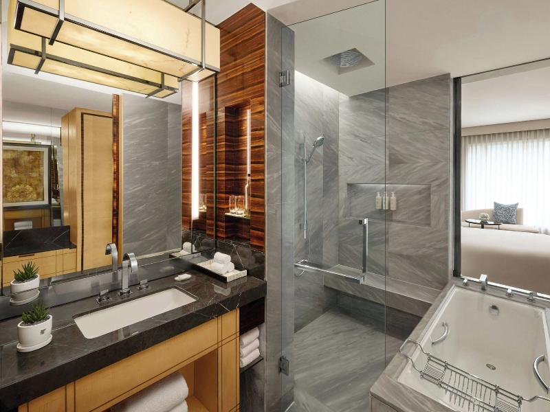 JW Marriott Hotel New Delhi Aerocity image