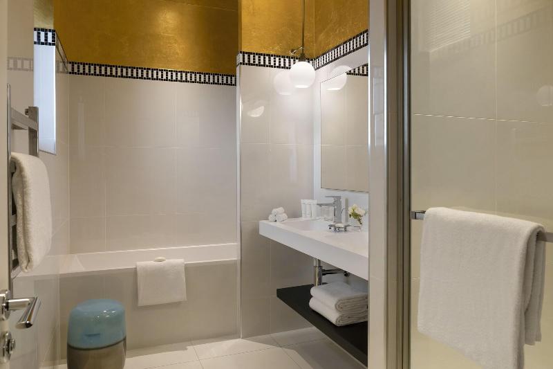 Barriere Le Westminster image