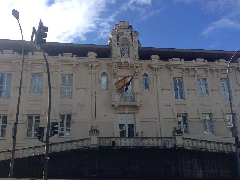 Villa de Betanzos image