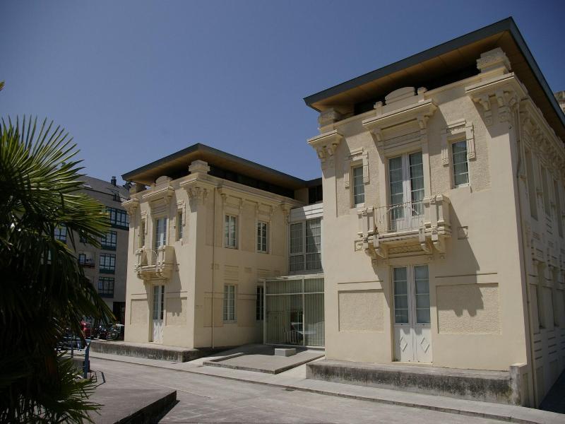 Villa de Betanzos image