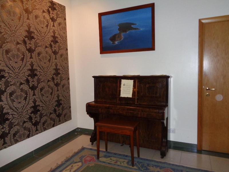 Villa de Betanzos image