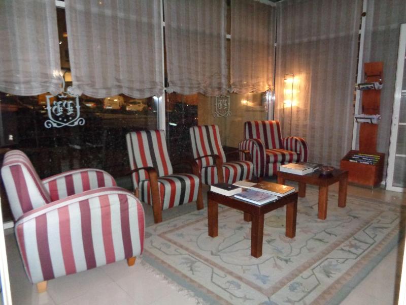 Villa de Betanzos image