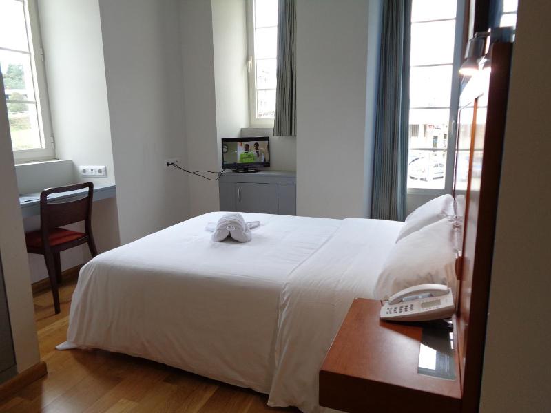 Villa de Betanzos image