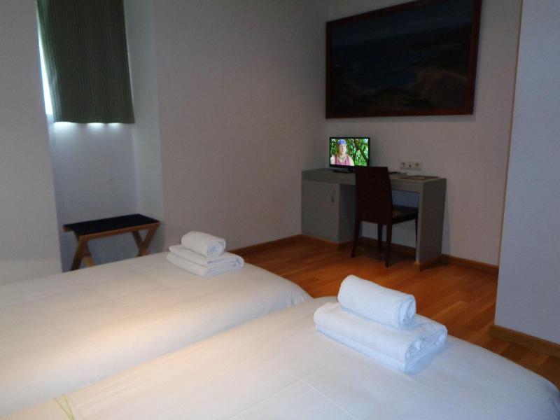 Villa de Betanzos image