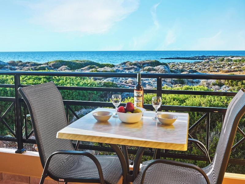 Nanakis beach apartments image