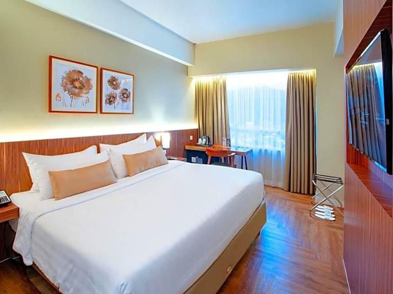 Grand Zuri Padang image