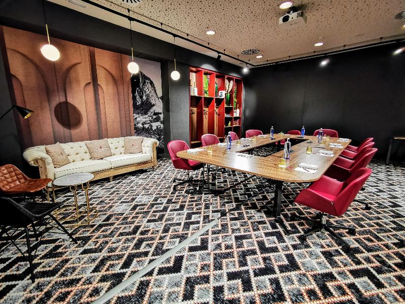 NH Collection Madrid Suecia image