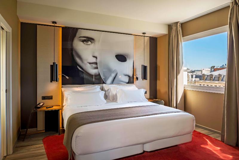 NH Collection Madrid Suecia image