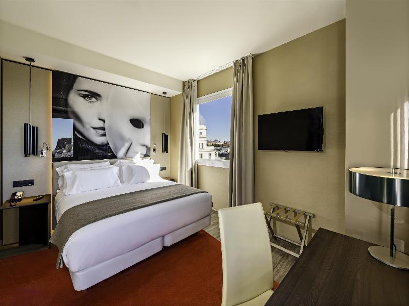 NH Collection Madrid Suecia image