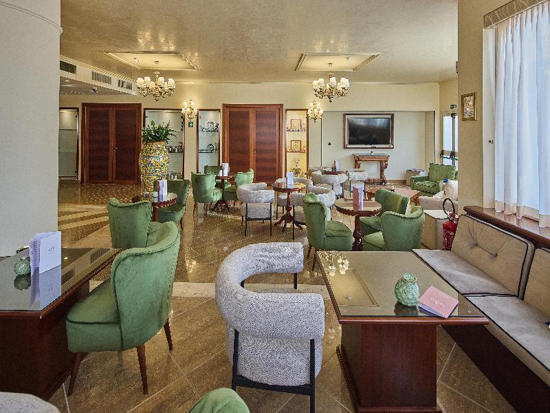 Southern Sun Hyde Park image