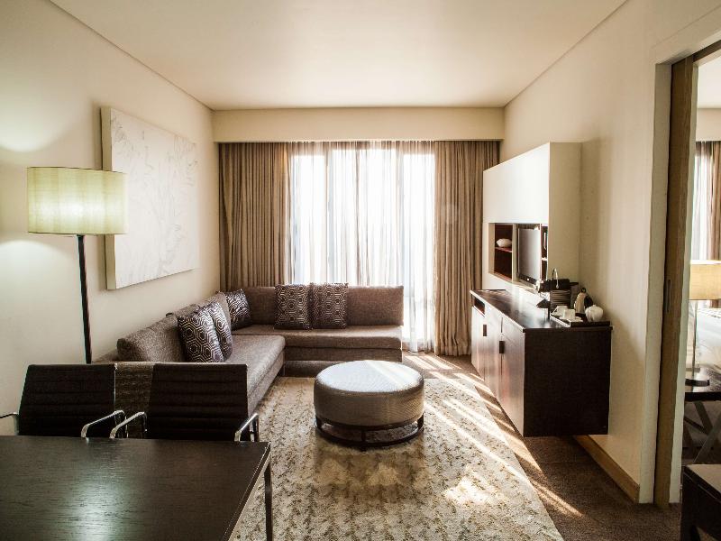 Southern Sun Hyde Park image