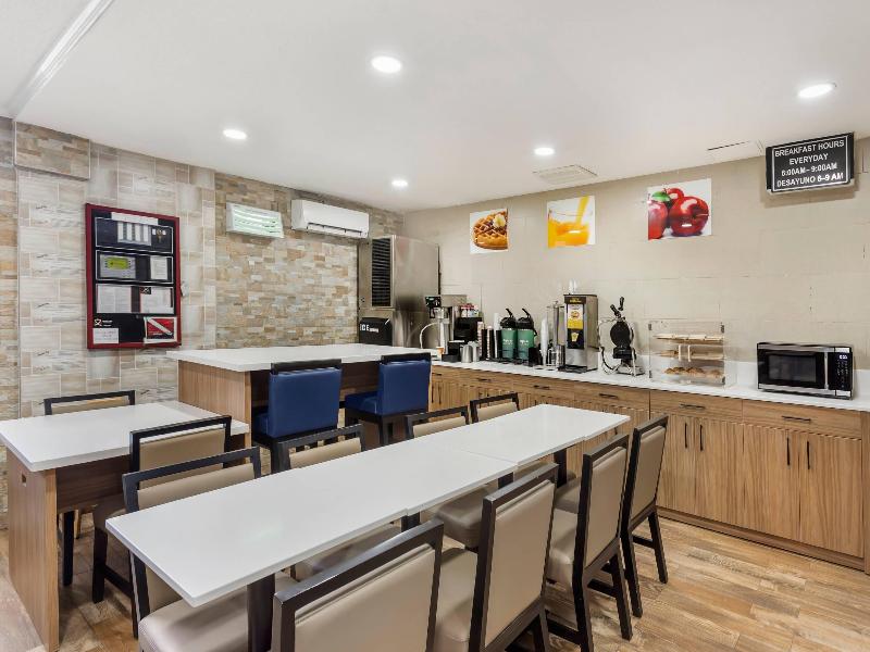 Quality Inn JFK Airport Rockaway Blvd image