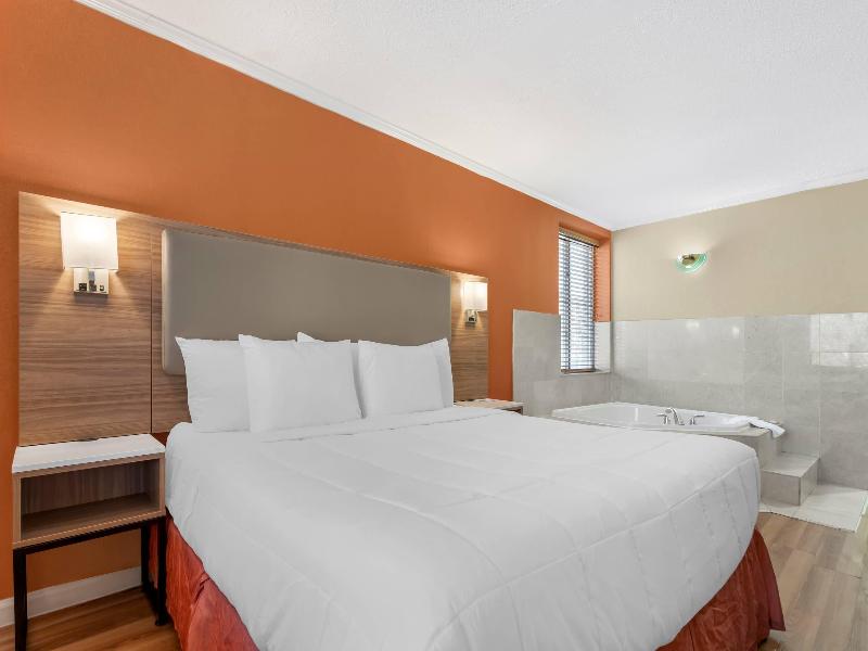 Quality Inn JFK Airport Rockaway Blvd image