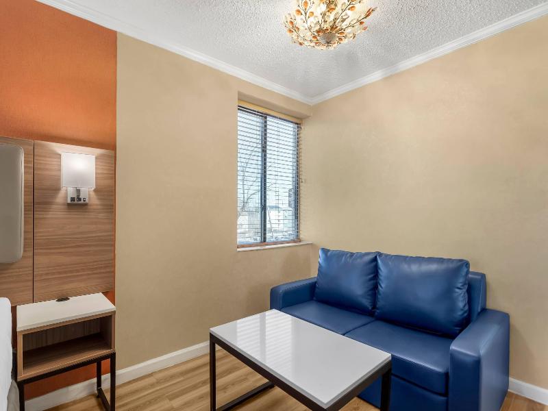 Quality Inn JFK Airport Rockaway Blvd image