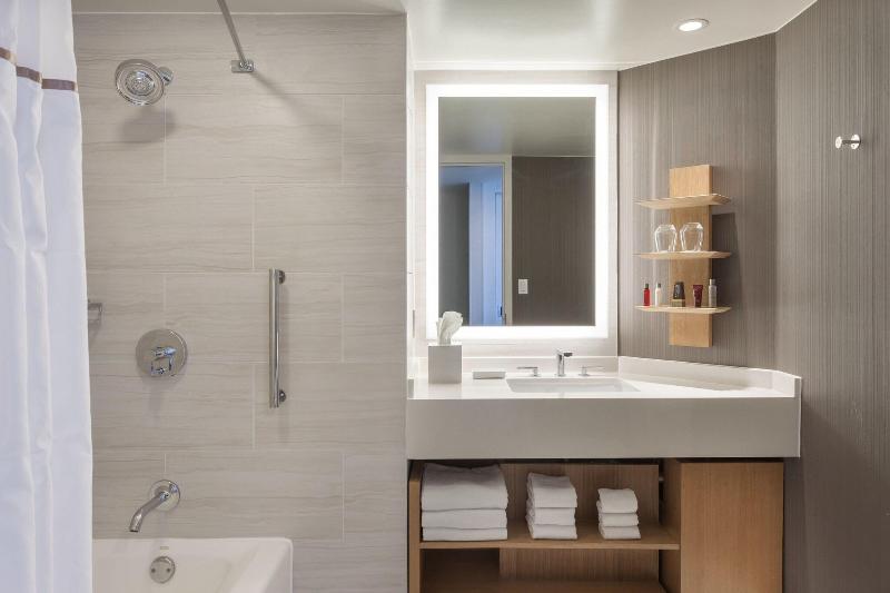 Tampa Marriott Water Street image